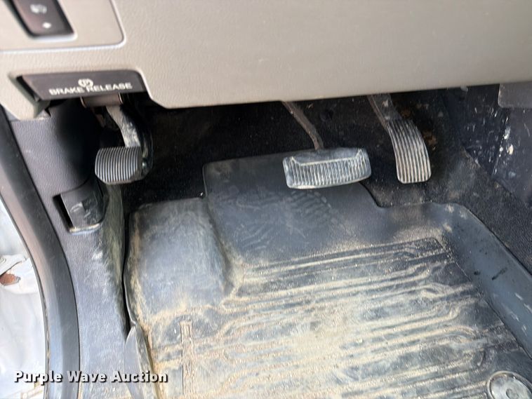image for item YA4286 2017 Ford F350 Super Duty Ext. Cab pickup truck