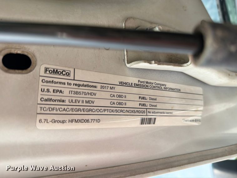 image for item YA4286 2017 Ford F350 Super Duty Ext. Cab pickup truck