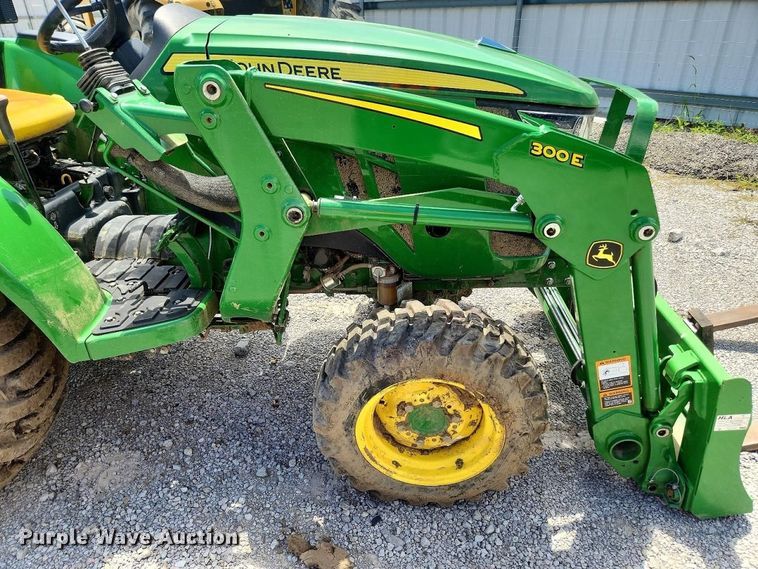 image for item YA4490 2022 John Deere 3025D MFWD tractor