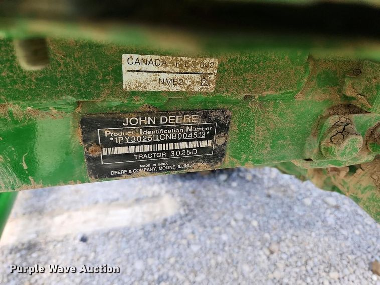 image for item YA4490 2022 John Deere 3025D MFWD tractor
