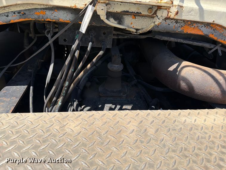 image for item DN6631 1985 GMC Brigadeir semi truck