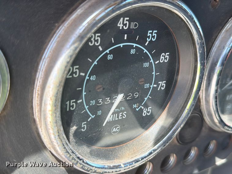 image for item DN6631 1985 GMC Brigadeir semi truck