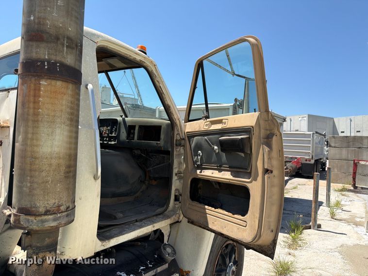 image for item DN6631 1985 GMC Brigadeir semi truck