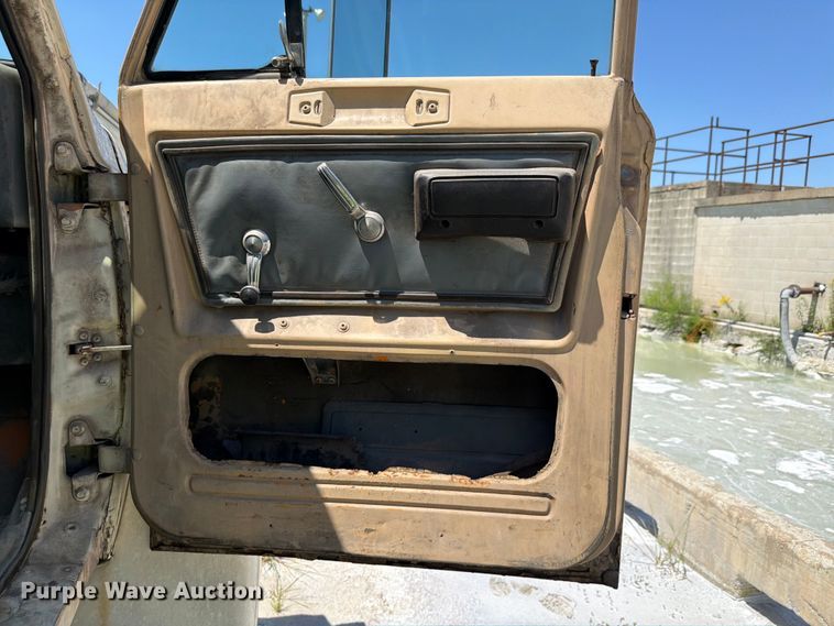 image for item DN6631 1985 GMC Brigadeir semi truck