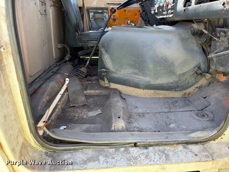 image for item DN6631 1985 GMC Brigadeir semi truck