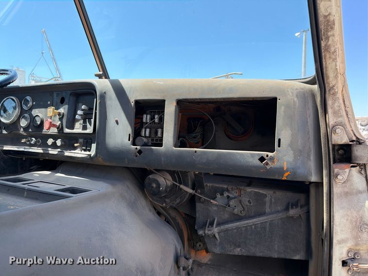 image for item DN6631 1985 GMC Brigadeir semi truck