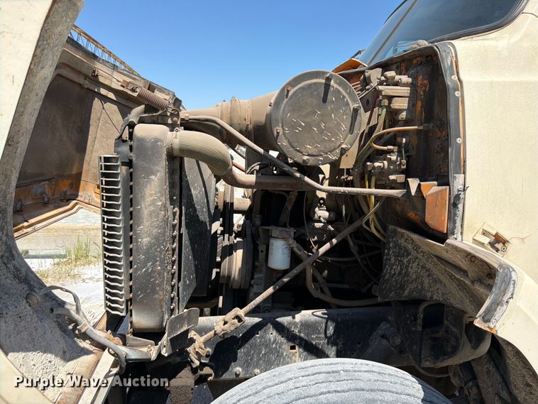 image for item DN6631 1985 GMC Brigadeir semi truck