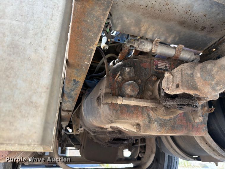 image for item DN6631 1985 GMC Brigadeir semi truck