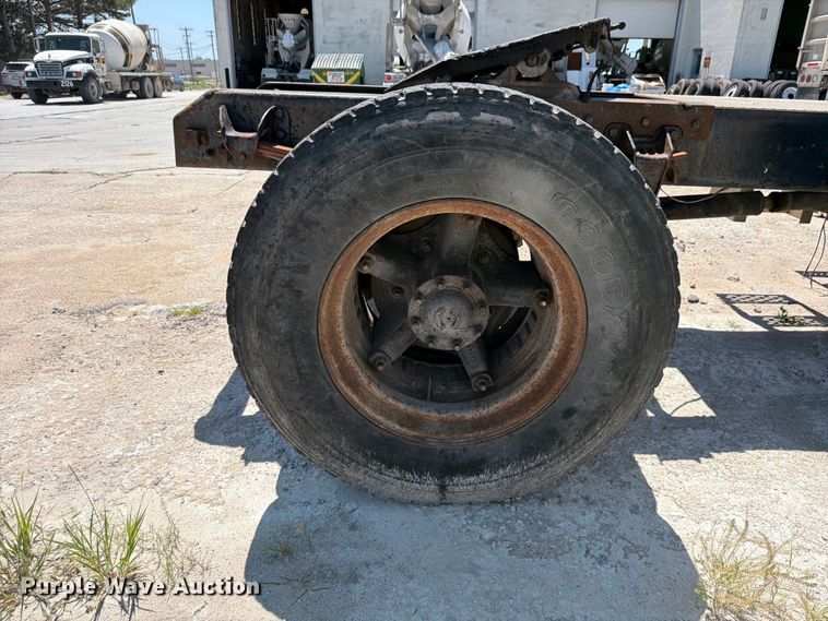 image for item DN6631 1985 GMC Brigadeir semi truck