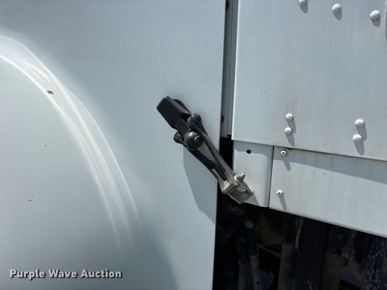 image for item DN6637 2003 Kenworth W900 ready mix truck
