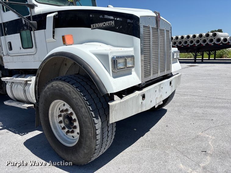 image for item DN6637 2003 Kenworth W900 ready mix truck