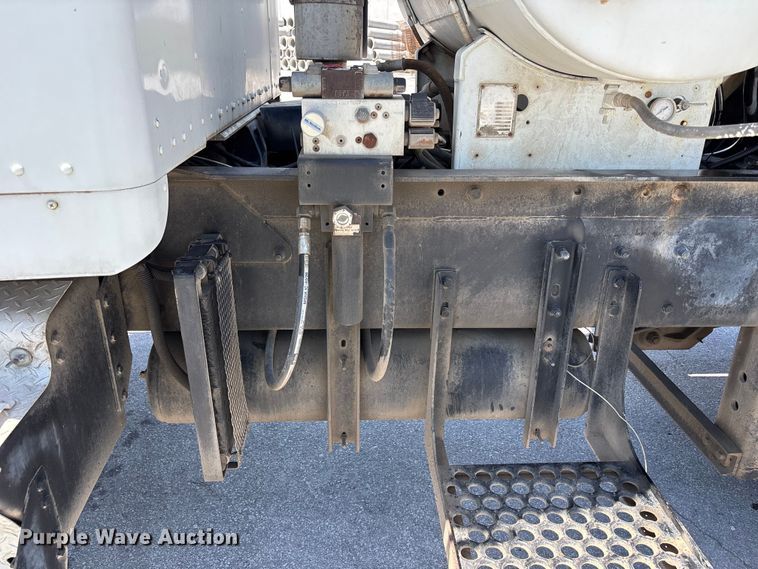 image for item DN6637 2003 Kenworth W900 ready mix truck