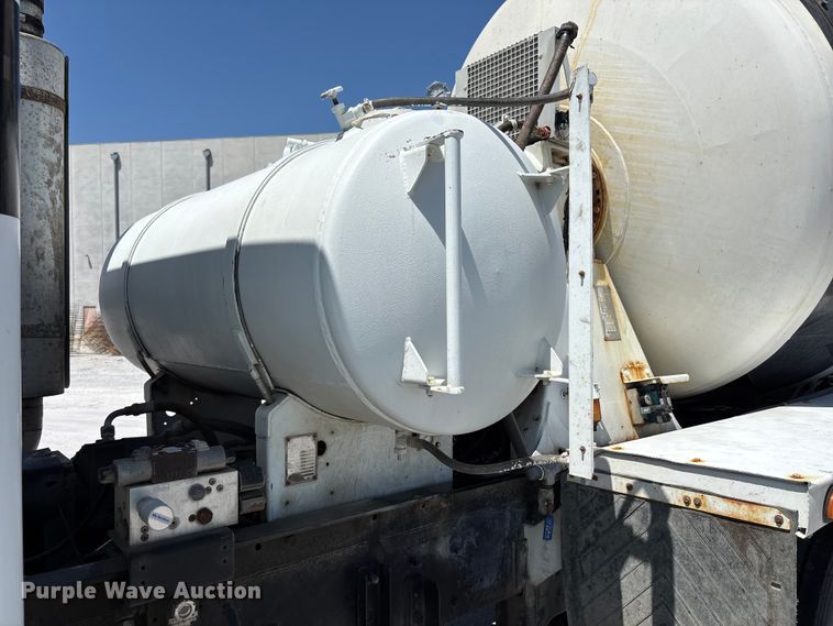 image for item DN6637 2003 Kenworth W900 ready mix truck