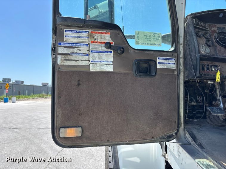 image for item DN6637 2003 Kenworth W900 ready mix truck