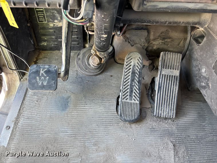 image for item DN6637 2003 Kenworth W900 ready mix truck