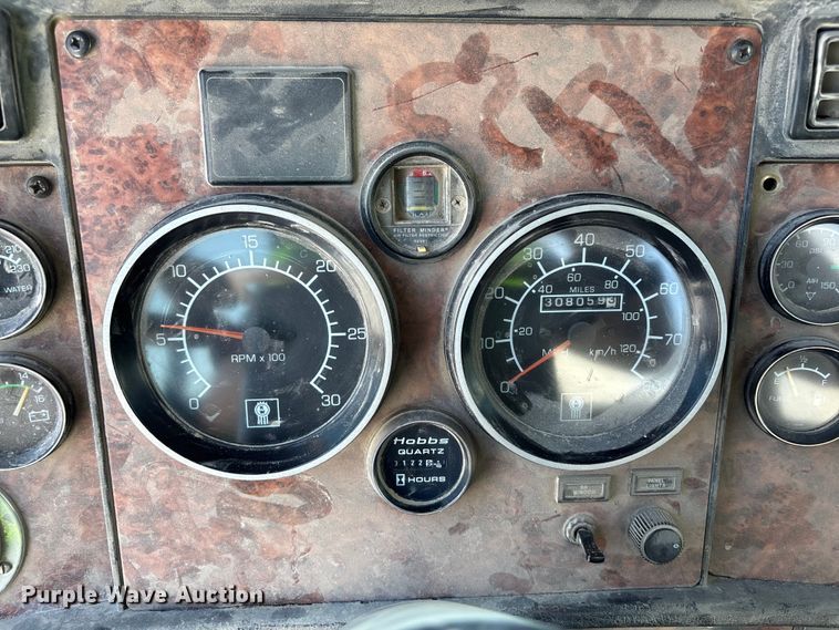 image for item DN6637 2003 Kenworth W900 ready mix truck