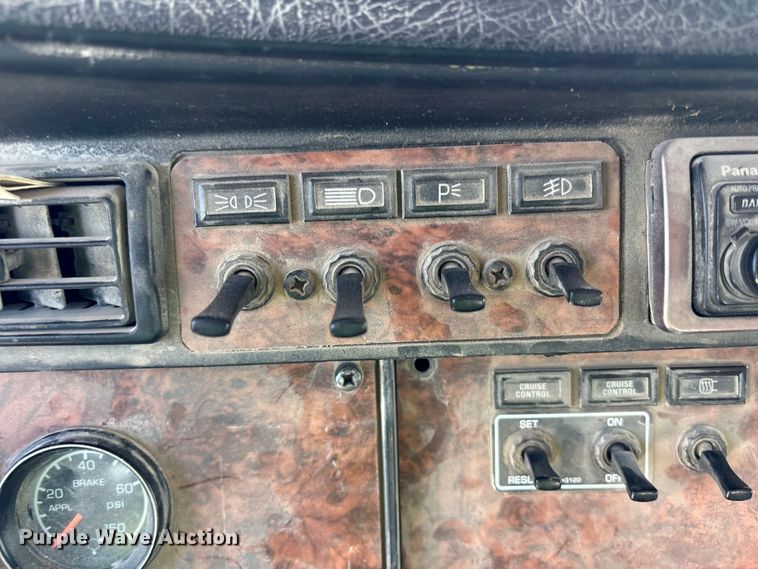image for item DN6637 2003 Kenworth W900 ready mix truck