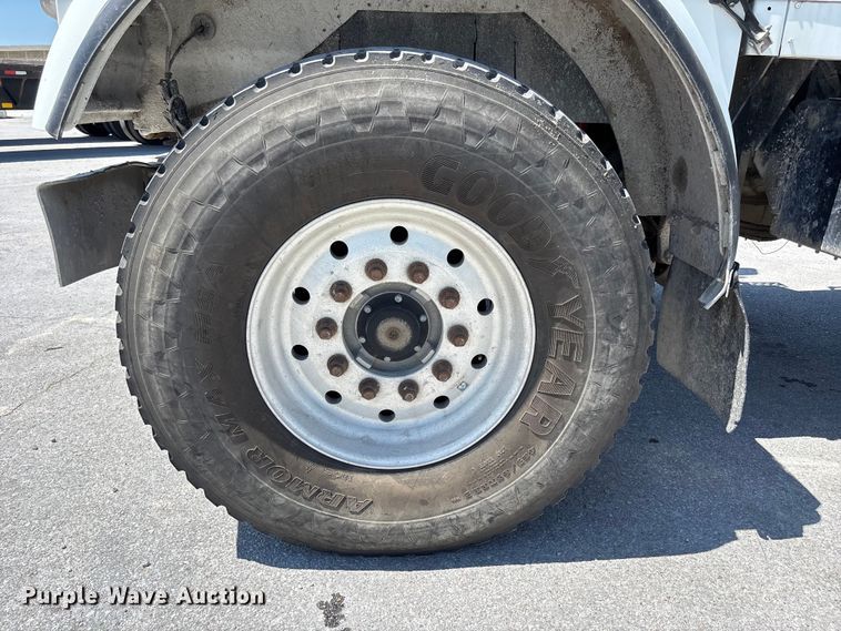 image for item DN6637 2003 Kenworth W900 ready mix truck