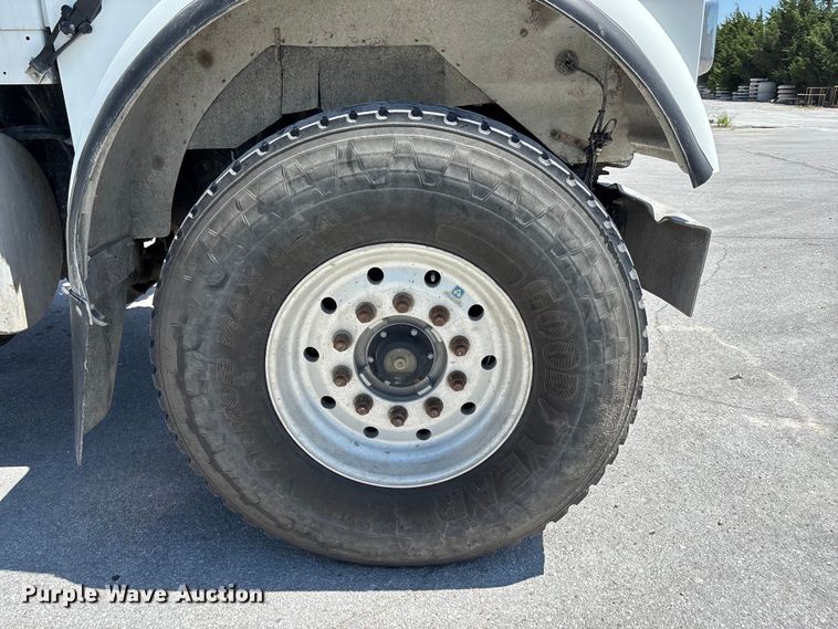 image for item DN6637 2003 Kenworth W900 ready mix truck