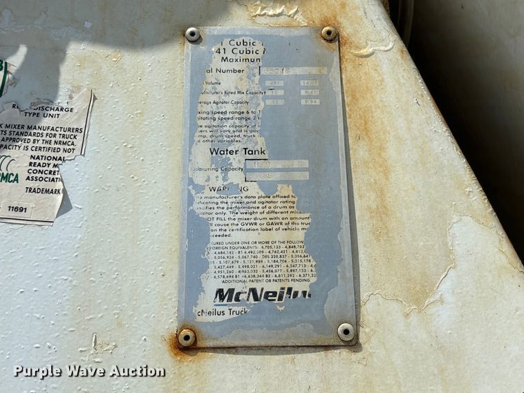 image for item DN6637 2003 Kenworth W900 ready mix truck