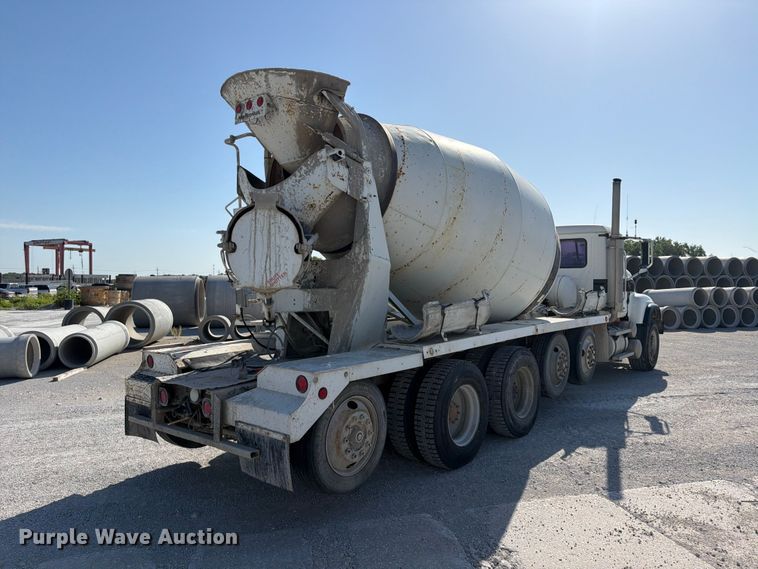 image for item DN6638 2004 Mack Granite CV713 ready mix truck
