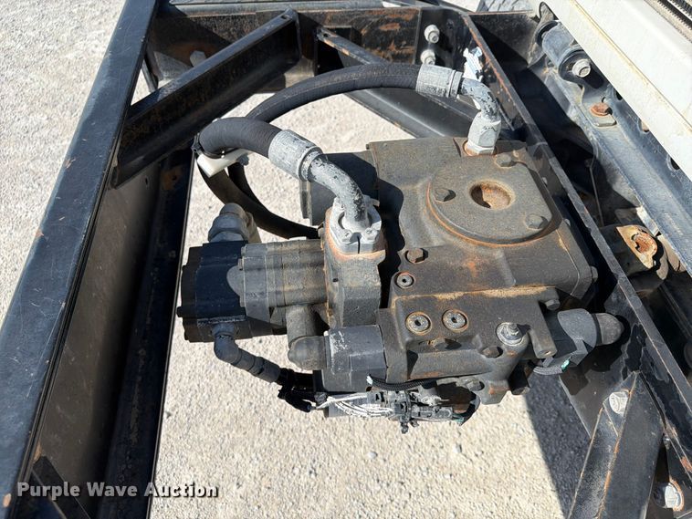 image for item DN6638 2004 Mack Granite CV713 ready mix truck