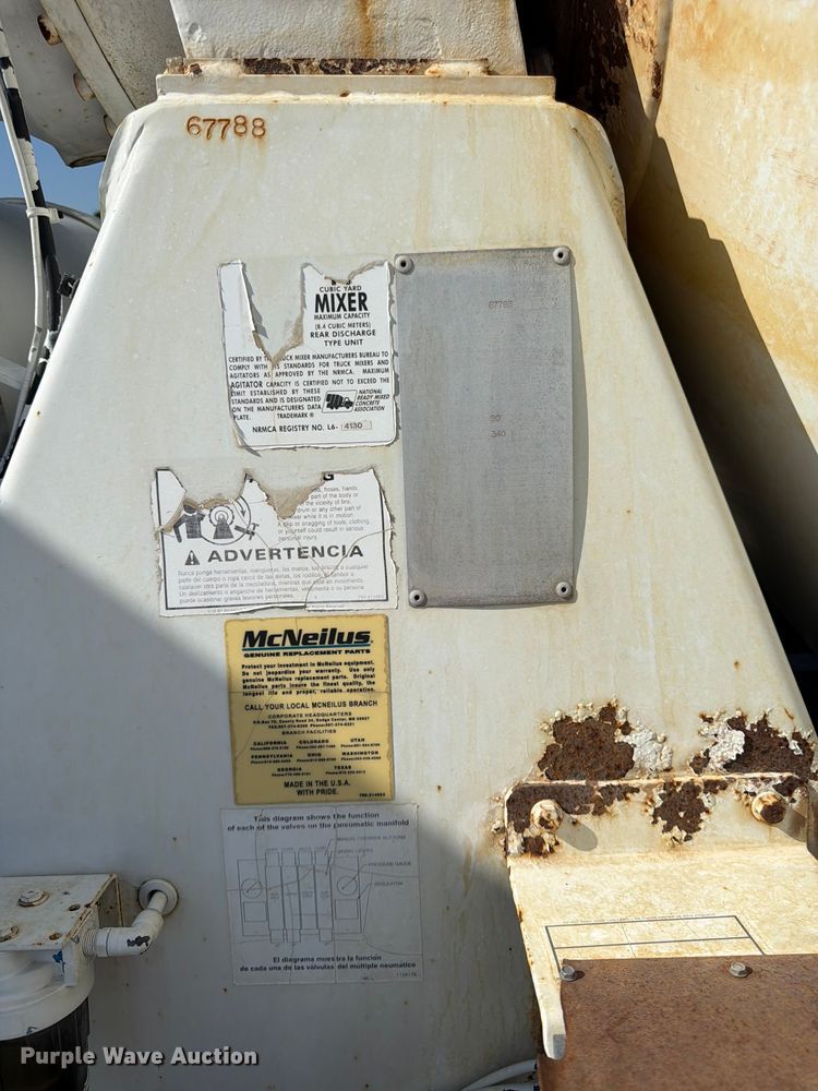 image for item DN6638 2004 Mack Granite CV713 ready mix truck