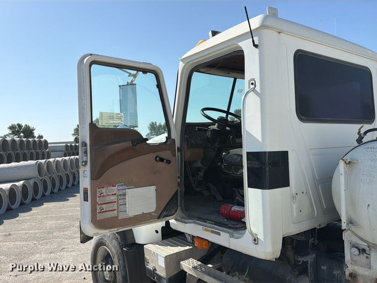 image for item DN6638 2004 Mack Granite CV713 ready mix truck