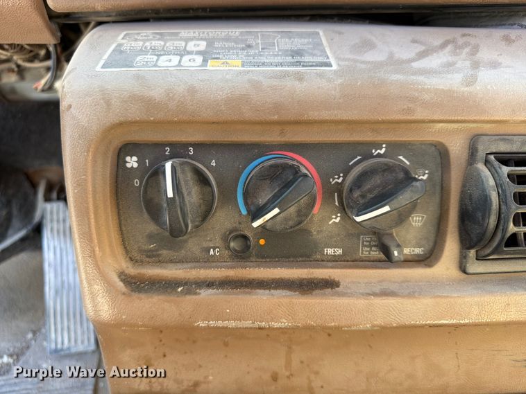 image for item DN6638 2004 Mack Granite CV713 ready mix truck
