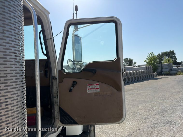 image for item DN6638 2004 Mack Granite CV713 ready mix truck