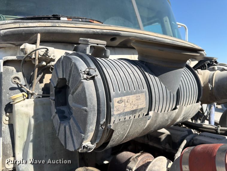 image for item DN6638 2004 Mack Granite CV713 ready mix truck