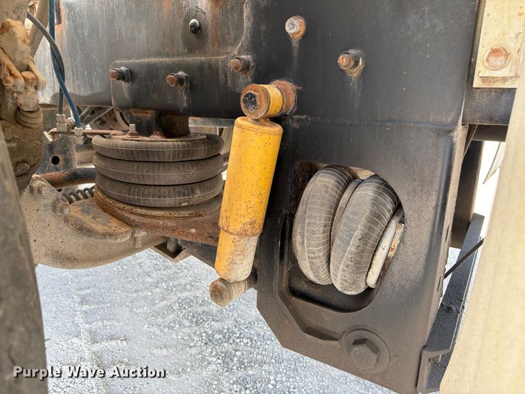 image for item DN6638 2004 Mack Granite CV713 ready mix truck