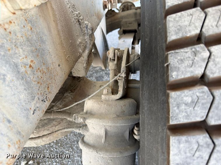 image for item DN6638 2004 Mack Granite CV713 ready mix truck
