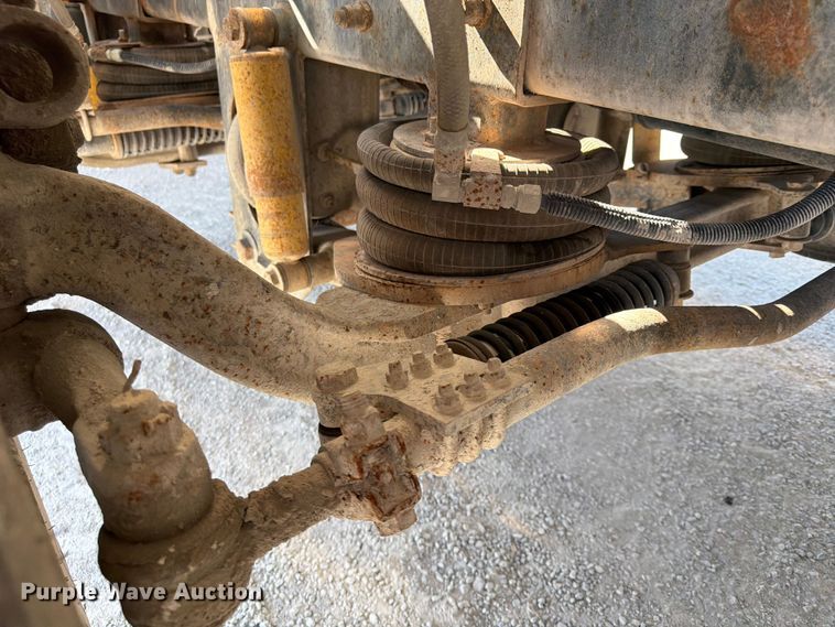 image for item DN6638 2004 Mack Granite CV713 ready mix truck