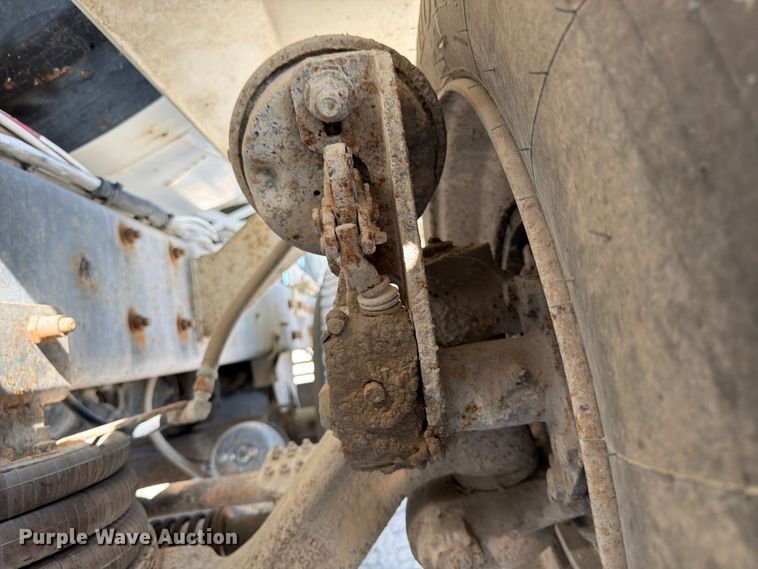 image for item DN6638 2004 Mack Granite CV713 ready mix truck