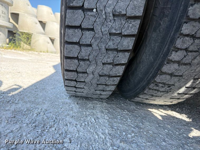 image for item DN6638 2004 Mack Granite CV713 ready mix truck