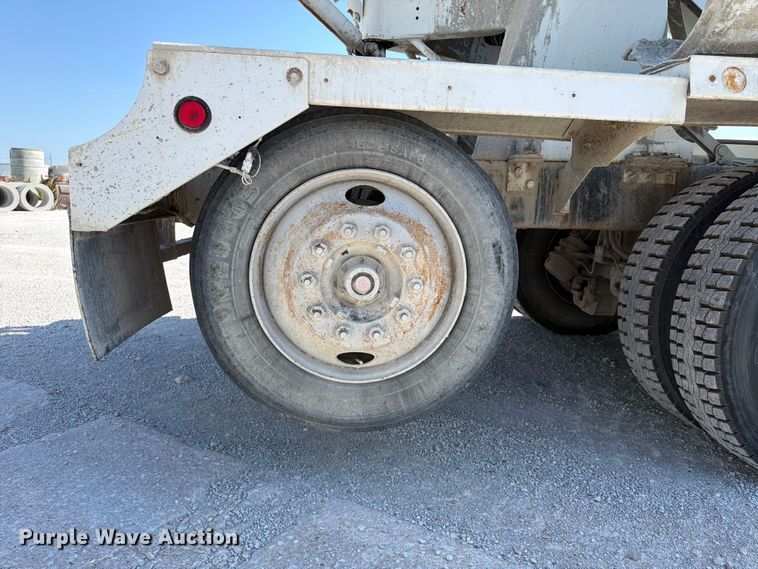 image for item DN6638 2004 Mack Granite CV713 ready mix truck