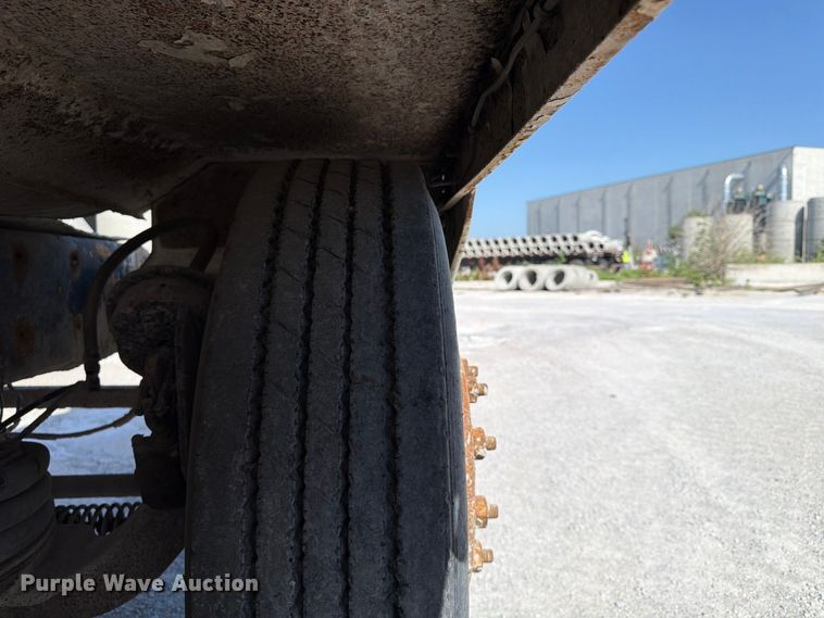 image for item DN6638 2004 Mack Granite CV713 ready mix truck