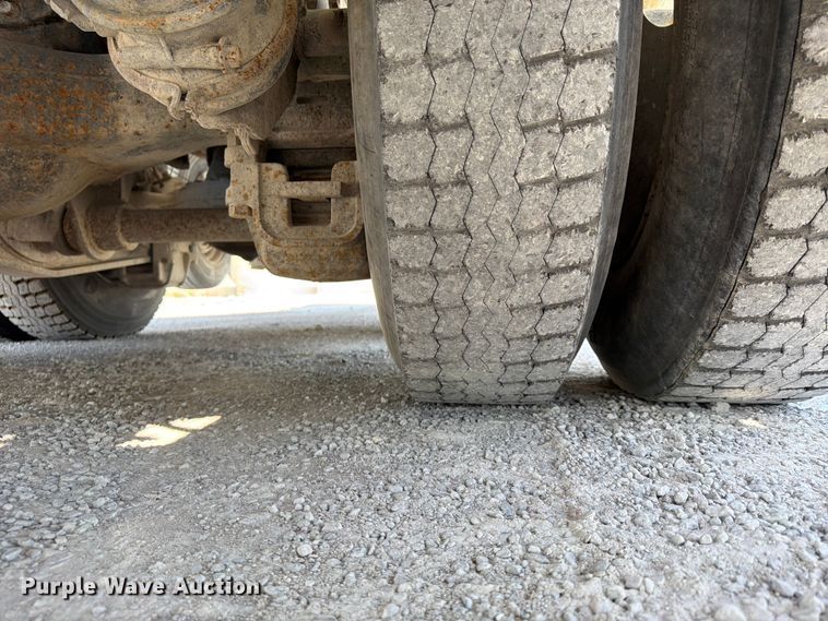 image for item DN6638 2004 Mack Granite CV713 ready mix truck