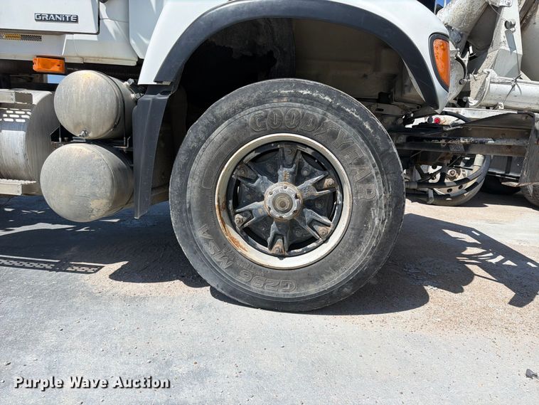 image for item DN6638 2004 Mack Granite CV713 ready mix truck