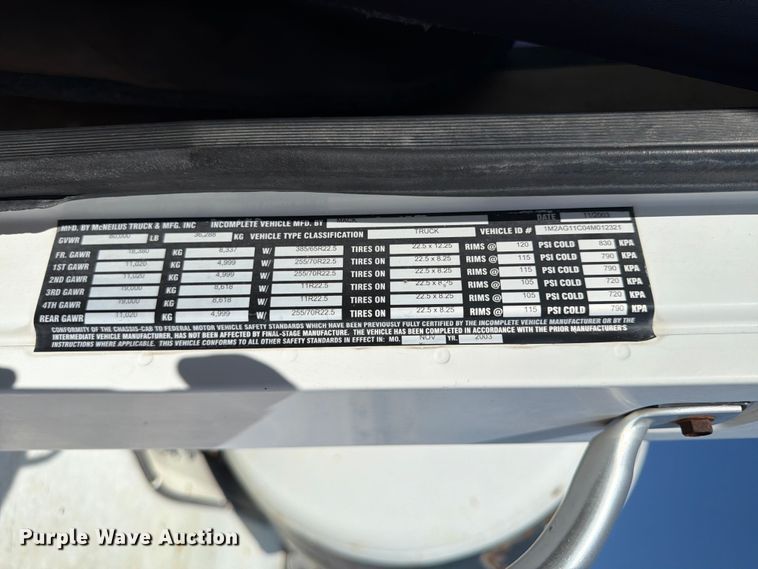 image for item DN6638 2004 Mack Granite CV713 ready mix truck