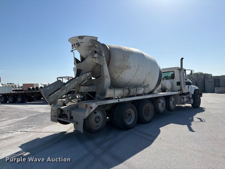 image for item DN6639 2006 Mack Granite CV713 ready mix truck