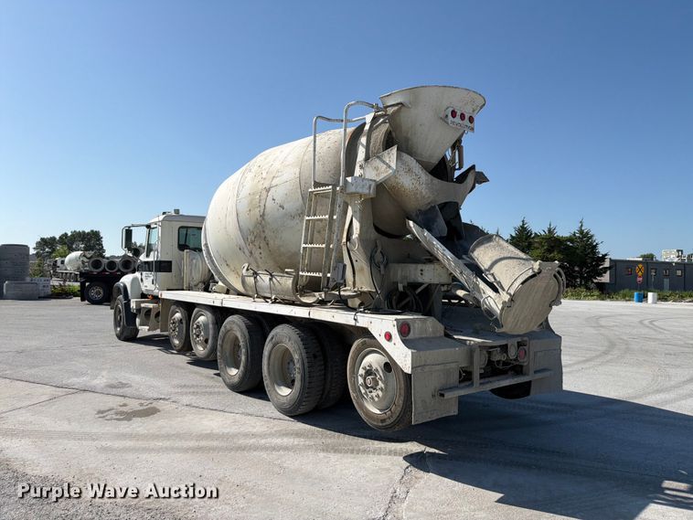 image for item DN6639 2006 Mack Granite CV713 ready mix truck