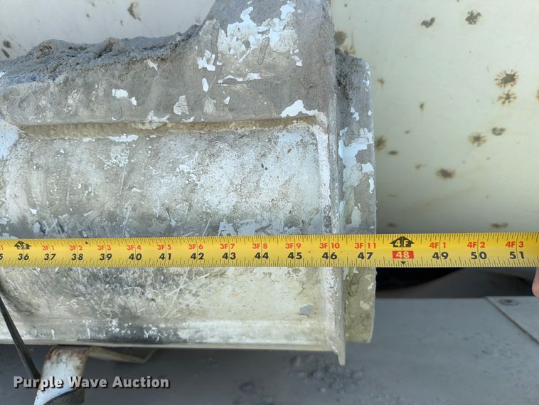 image for item DN6639 2006 Mack Granite CV713 ready mix truck