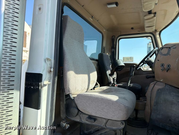 image for item DN6639 2006 Mack Granite CV713 ready mix truck