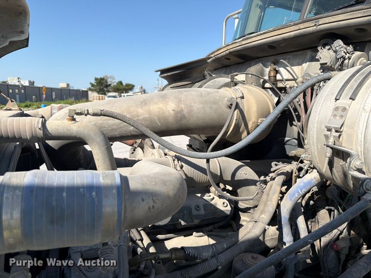 image for item DN6639 2006 Mack Granite CV713 ready mix truck