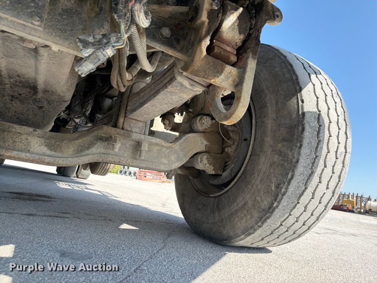 image for item DN6639 2006 Mack Granite CV713 ready mix truck