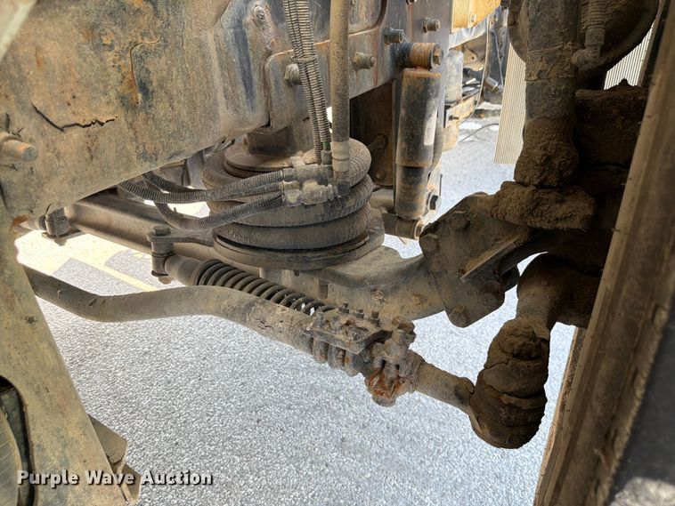 image for item DN6639 2006 Mack Granite CV713 ready mix truck