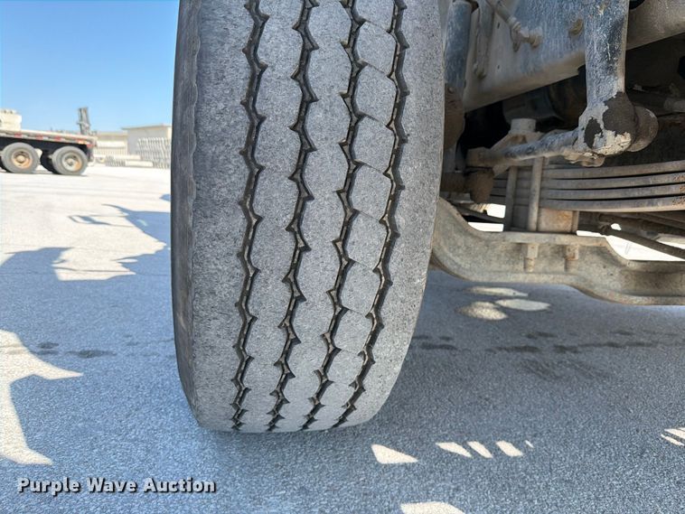 image for item DN6639 2006 Mack Granite CV713 ready mix truck