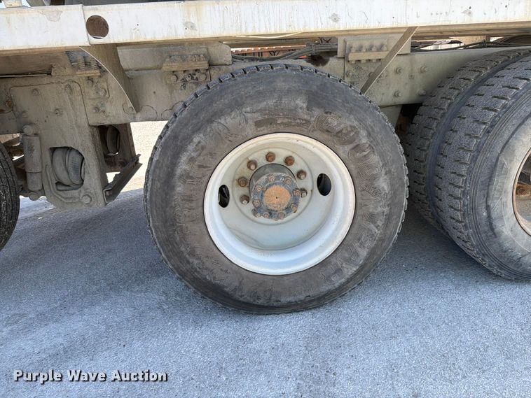 image for item DN6639 2006 Mack Granite CV713 ready mix truck